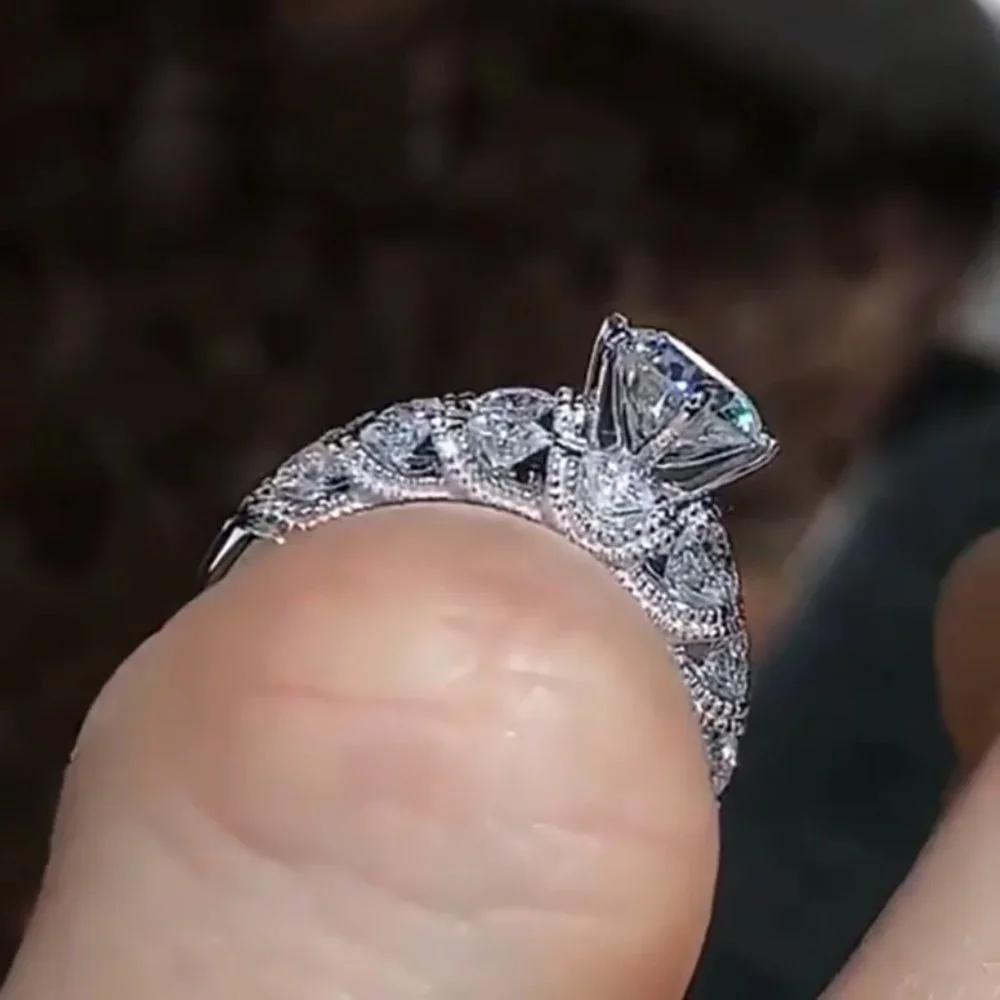 🎀 Shiny Zircon Full Around Luxury Silver Beautiful Wedding Ring Women, PD304